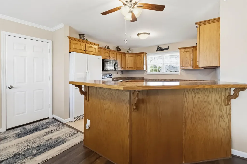 176 Ridgefield Drive Liberty KY 42539