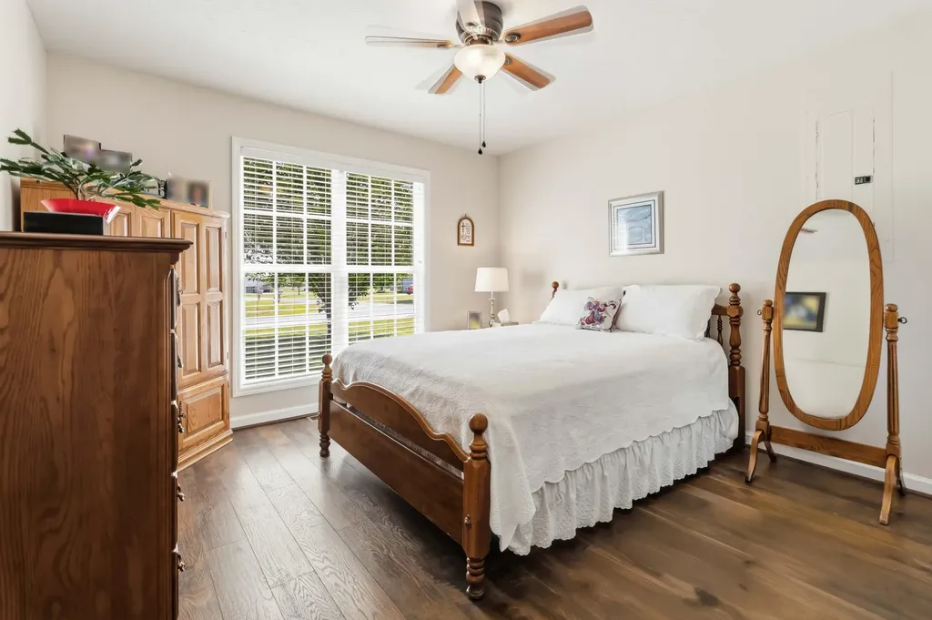 176 Ridgefield Drive Liberty KY 42539