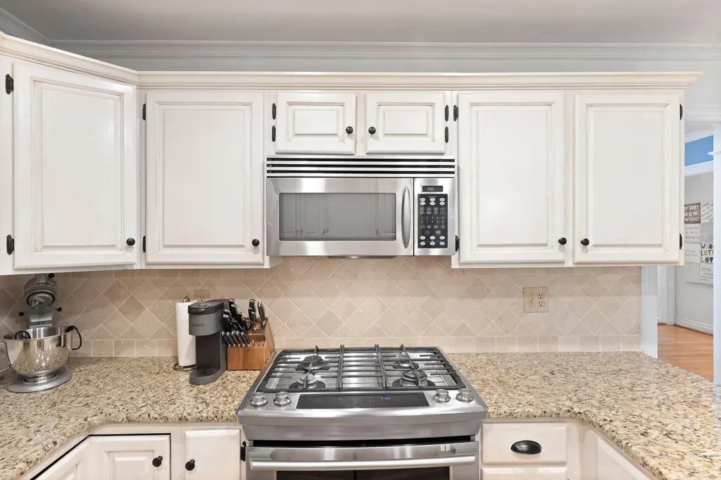 2197 Taborlake Circle Lexington KY 40502