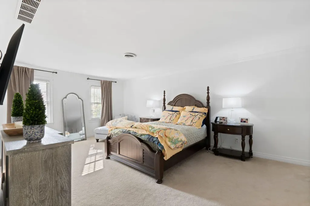 2197 Taborlake Circle Lexington KY 40502