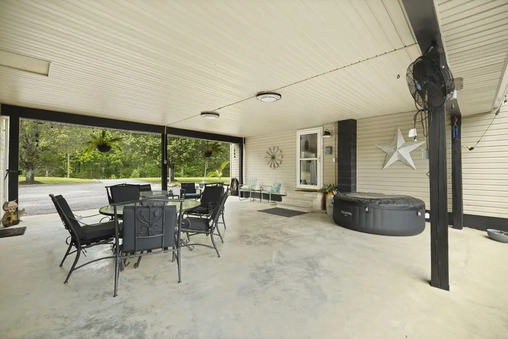 11279 Kentucky 196 Nancy KY 42544