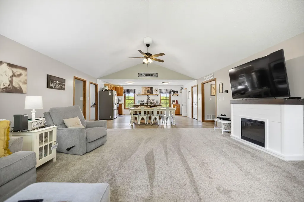 11279 Kentucky 196 Nancy KY 42544