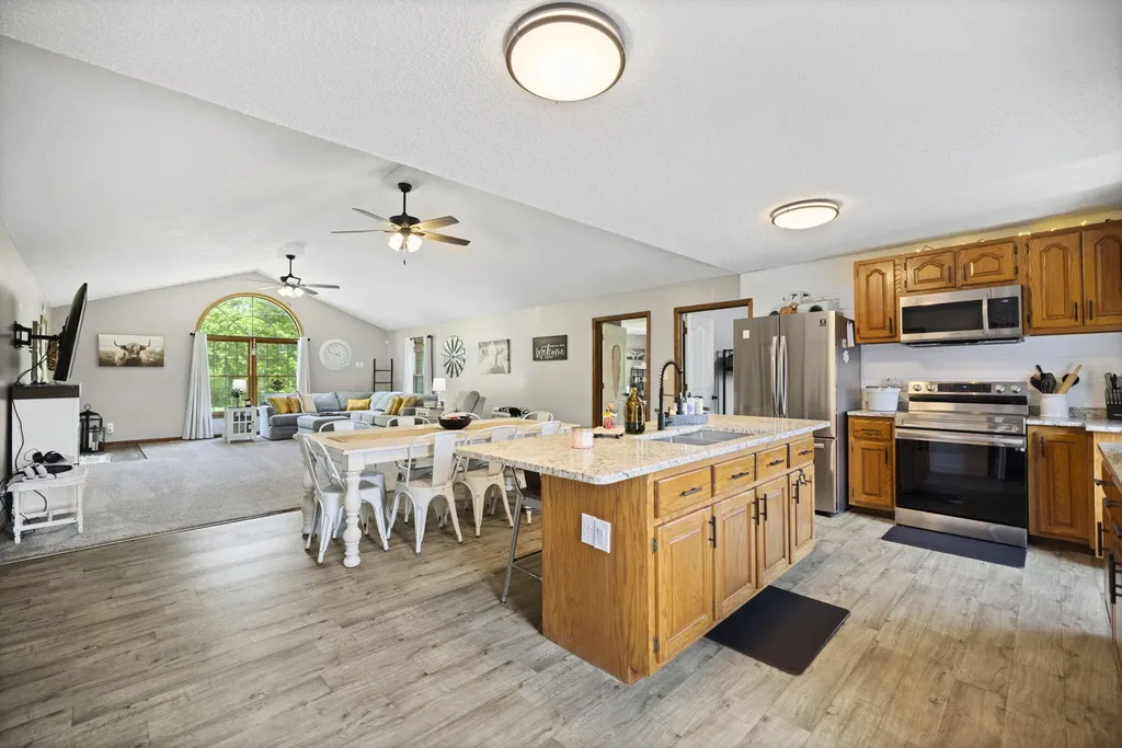 11279 Kentucky 196 Nancy KY 42544