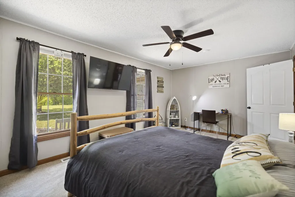 11279 Kentucky 196 Nancy KY 42544