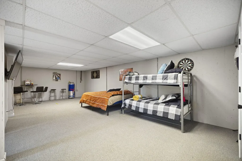 11279 Kentucky 196 Nancy KY 42544