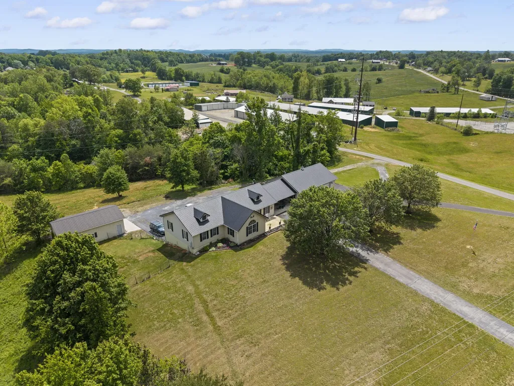 11279 Kentucky 196 Nancy KY 42544