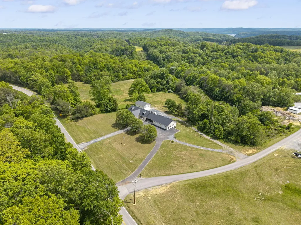 11279 Kentucky 196 Nancy KY 42544