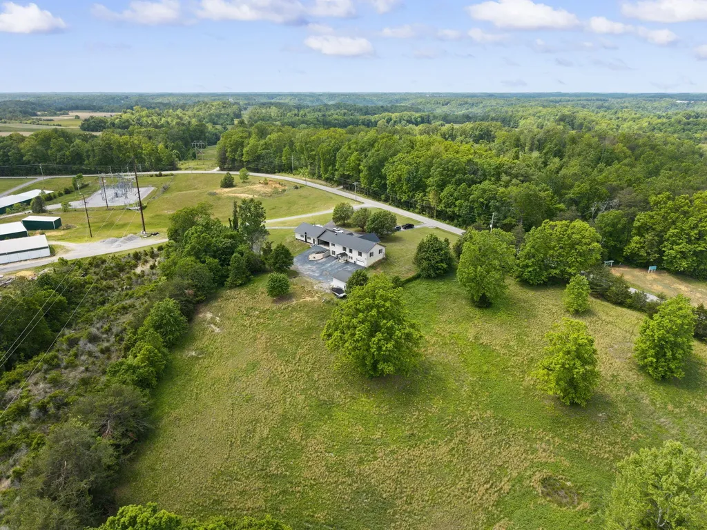 11279 Kentucky 196 Nancy KY 42544