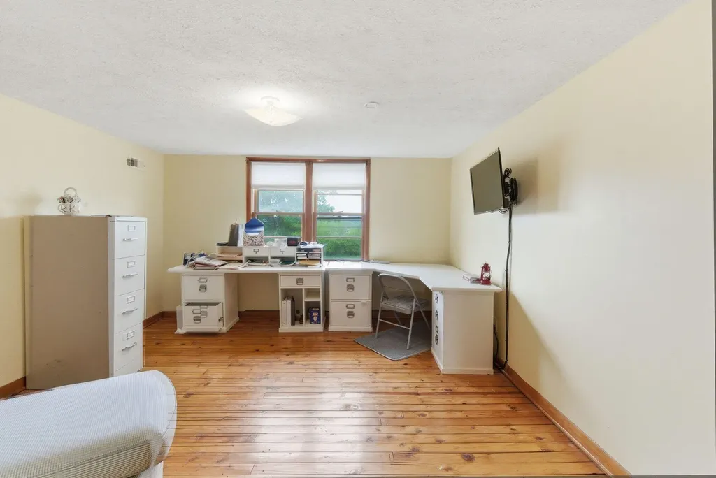 5029 S Highway 379 Jamestown KY 42629