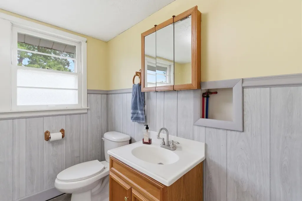 5029 S Highway 379 Jamestown KY 42629