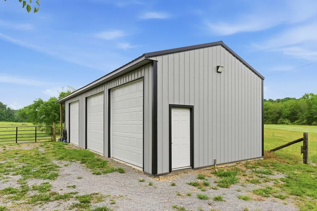 5029 S Highway 379 Jamestown KY 42629