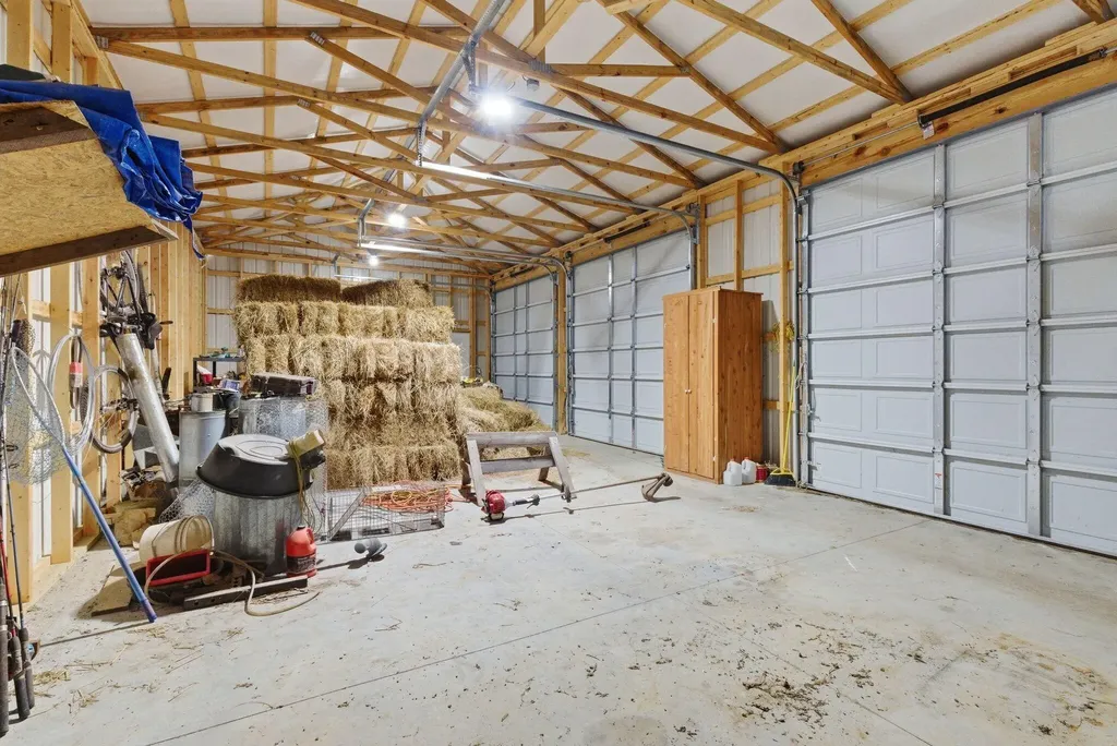 5029 S Highway 379 Jamestown KY 42629