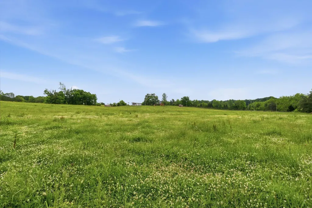 5029 S Highway 379 Jamestown KY 42629