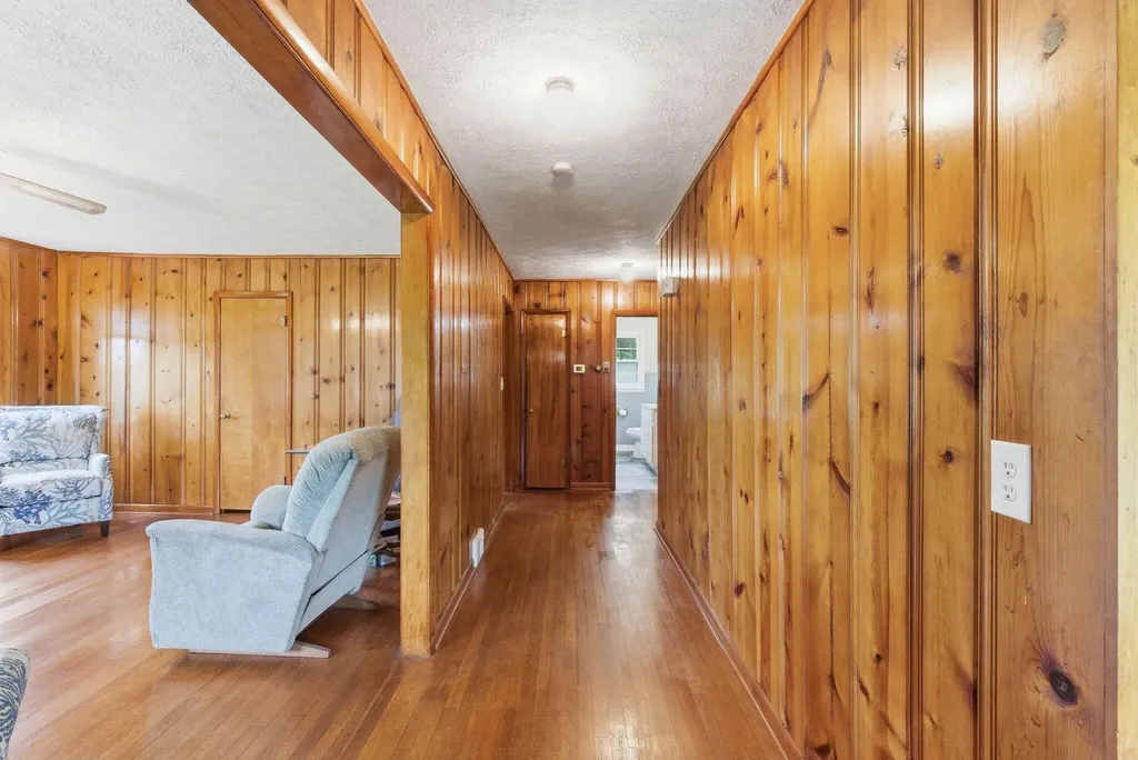 5029 S Highway 379 Jamestown KY 42629
