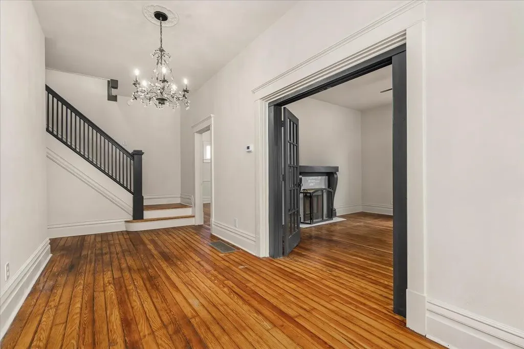 221 W Hickman Street Winchester KY 40391