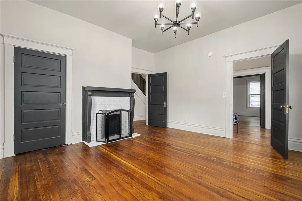221 W Hickman Street Winchester KY 40391