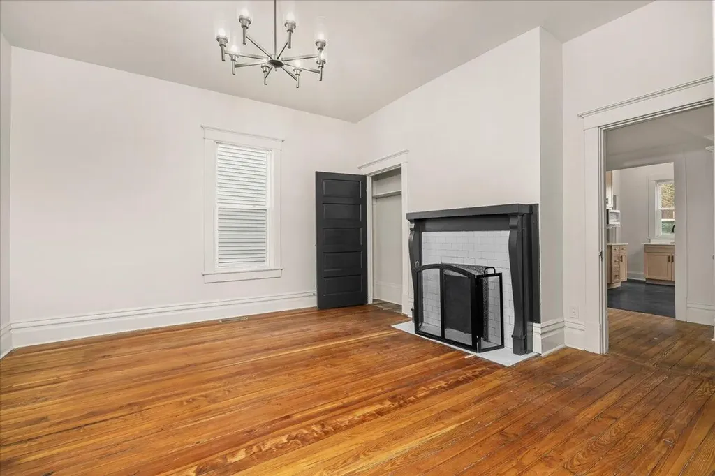 221 W Hickman Street Winchester KY 40391