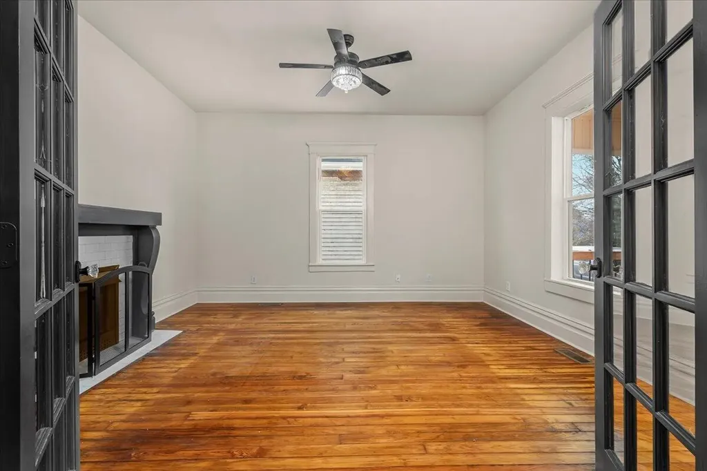 221 W Hickman Street Winchester KY 40391