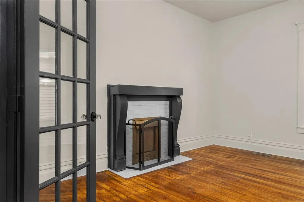 221 W Hickman Street Winchester KY 40391