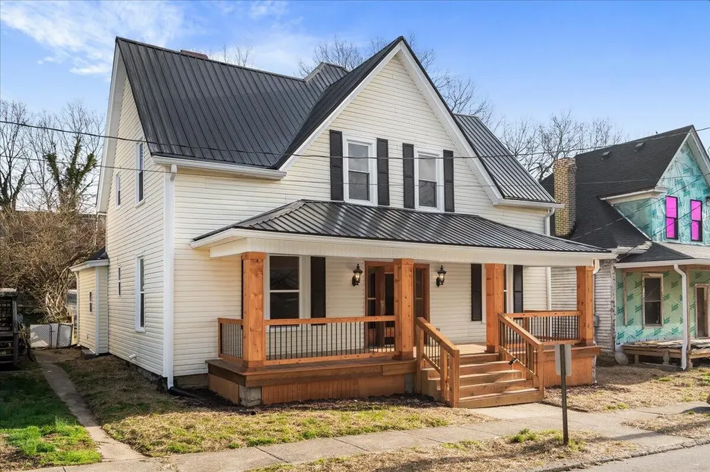 221 W Hickman Street Winchester KY 40391