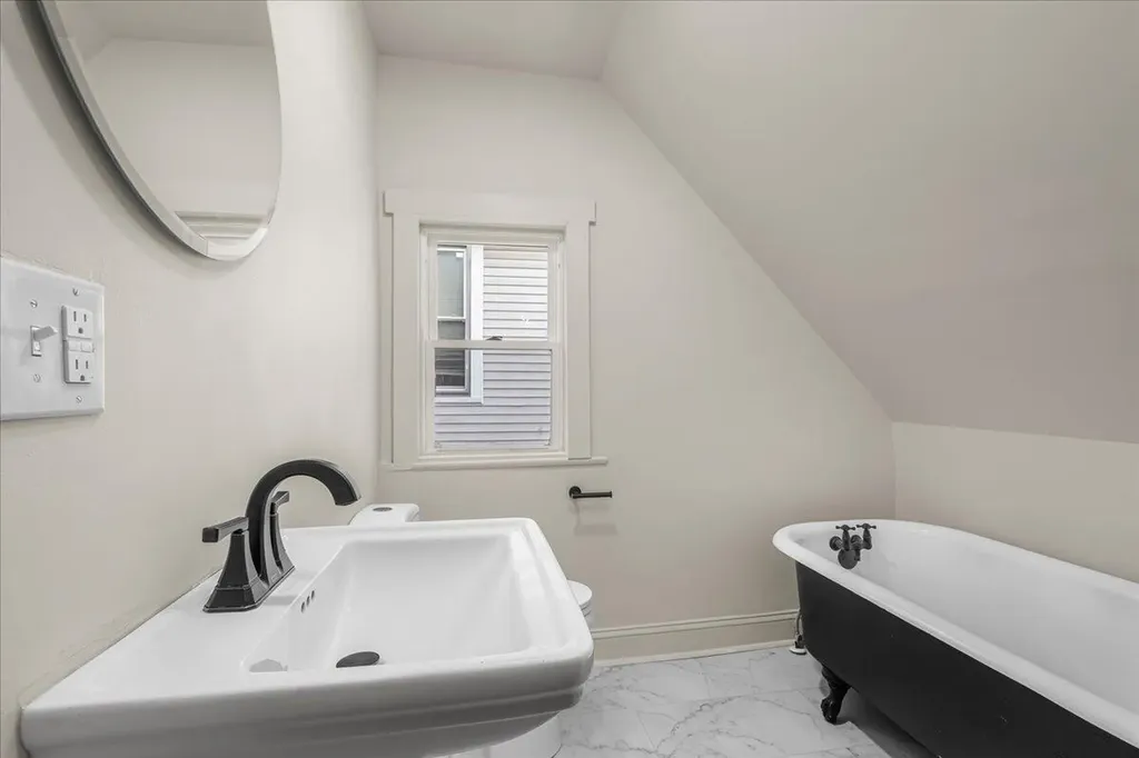 221 W Hickman Street Winchester KY 40391