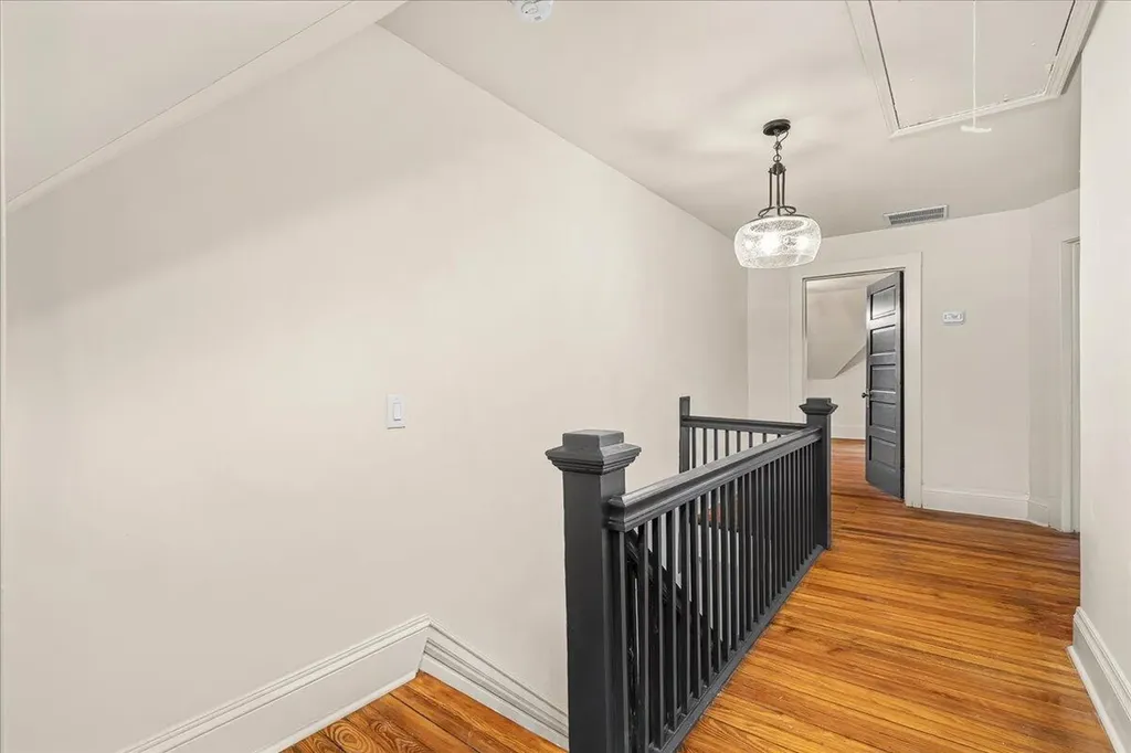 221 W Hickman Street Winchester KY 40391