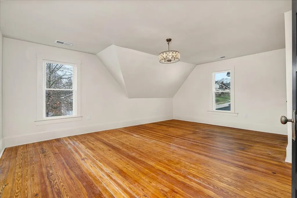 221 W Hickman Street Winchester KY 40391