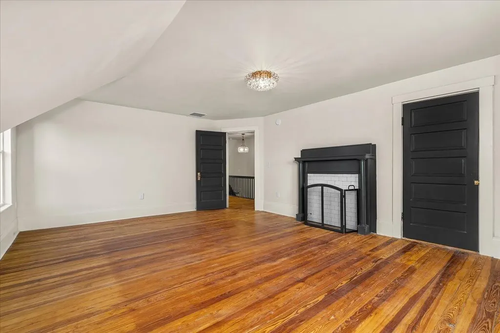 221 W Hickman Street Winchester KY 40391