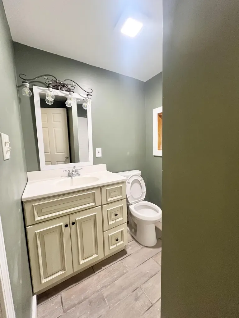 870 Lylesville Street Paris KY 40361