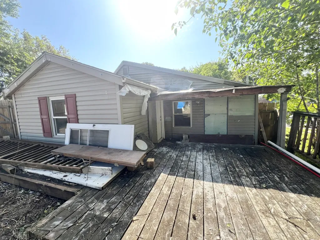 870 Lylesville Street Paris KY 40361