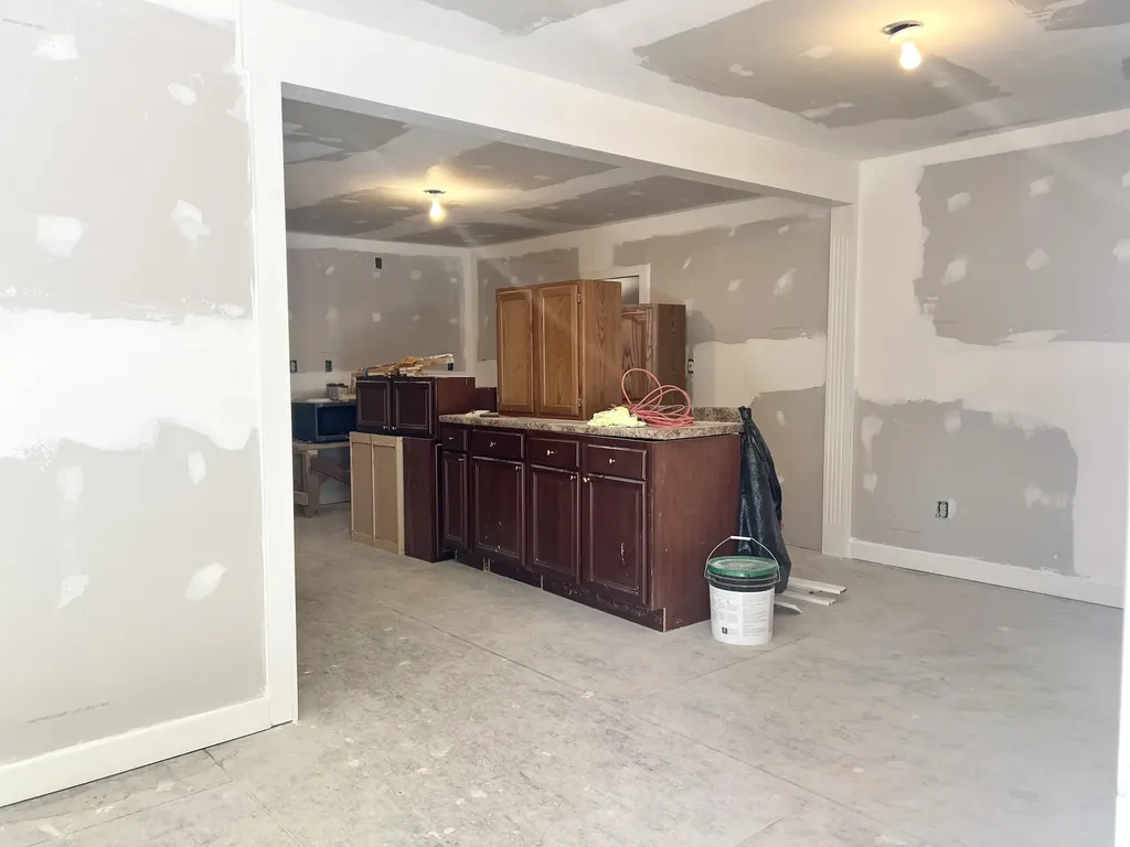870 Lylesville Street Paris KY 40361