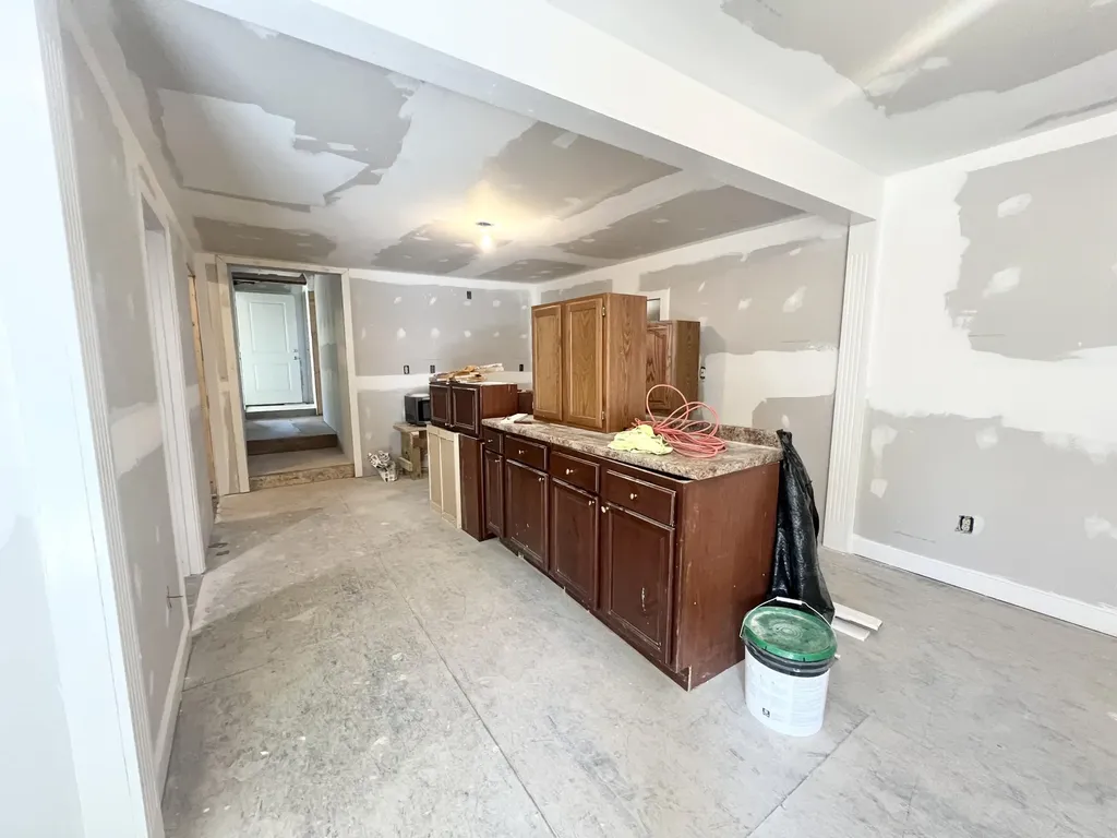 870 Lylesville Street Paris KY 40361