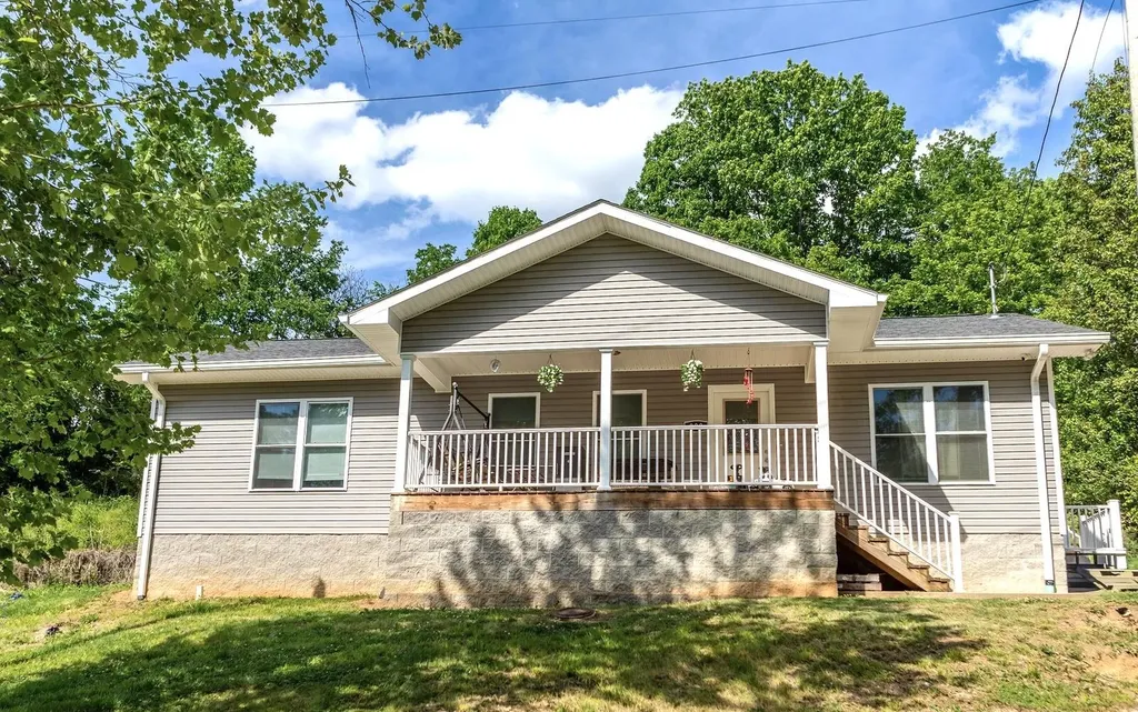 980 State Highway 1009 Monticello KY 42633