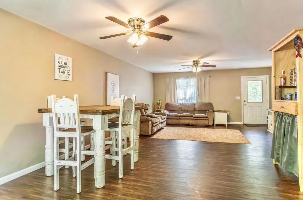 980 State Highway 1009 Monticello KY 42633