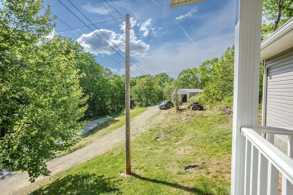 980 State Highway 1009 Monticello KY 42633