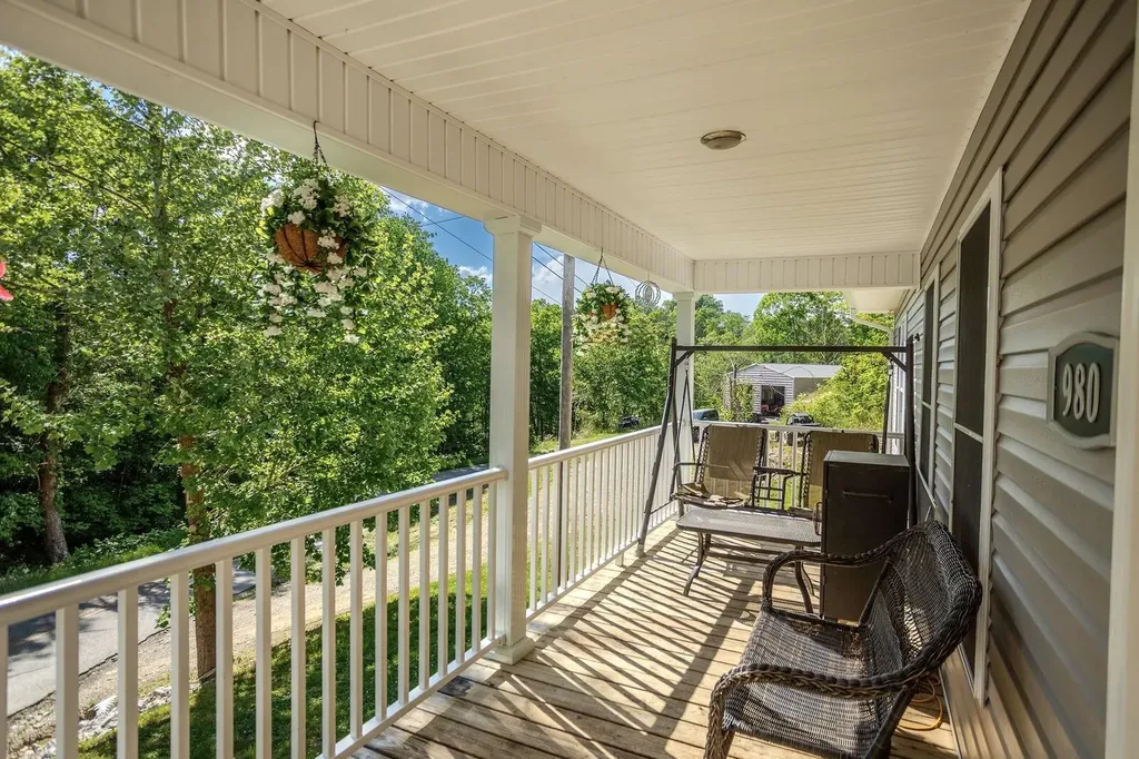 980 State Highway 1009 Monticello KY 42633