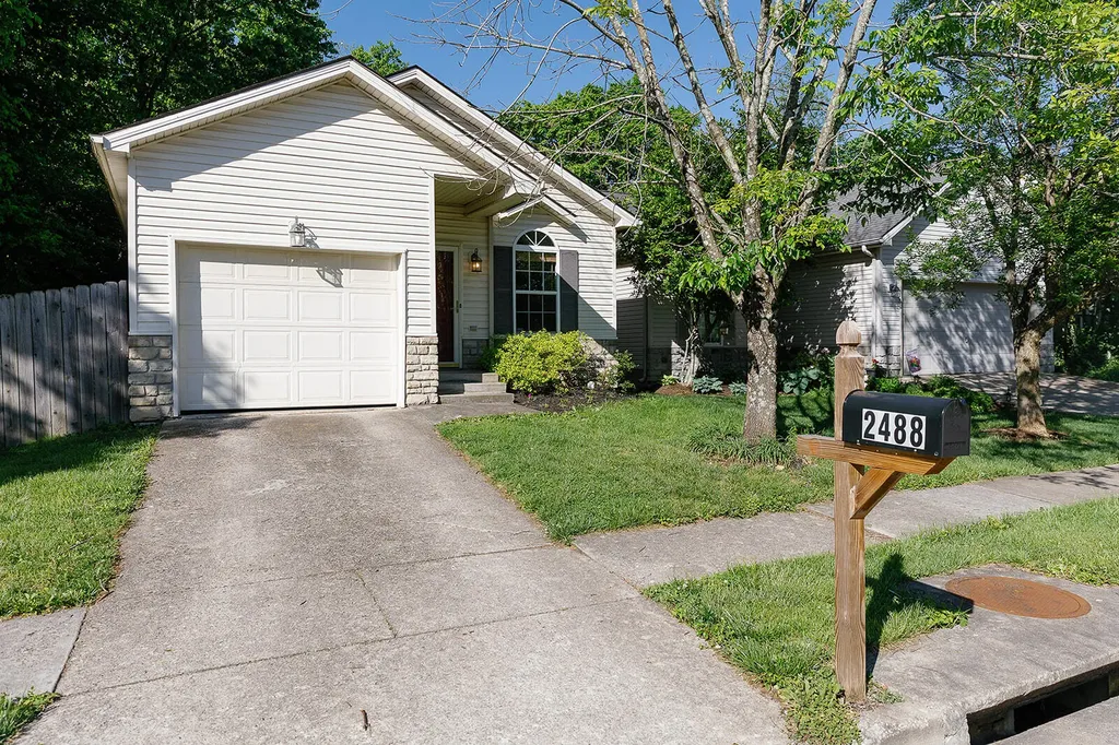 2488 Checkerberry Drive Lexington KY 40509