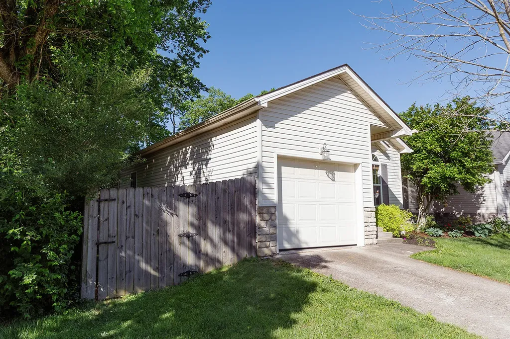2488 Checkerberry Drive Lexington KY 40509