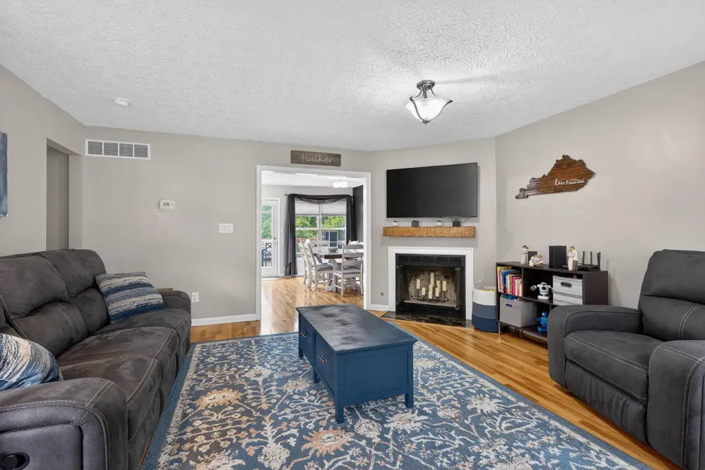 2073 Shaker Run Road Lexington KY 40509