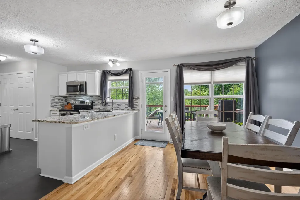 2073 Shaker Run Road Lexington KY 40509