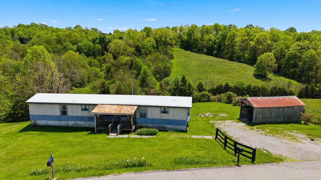 381 N Rays Fork Road Sadieville KY 40370
