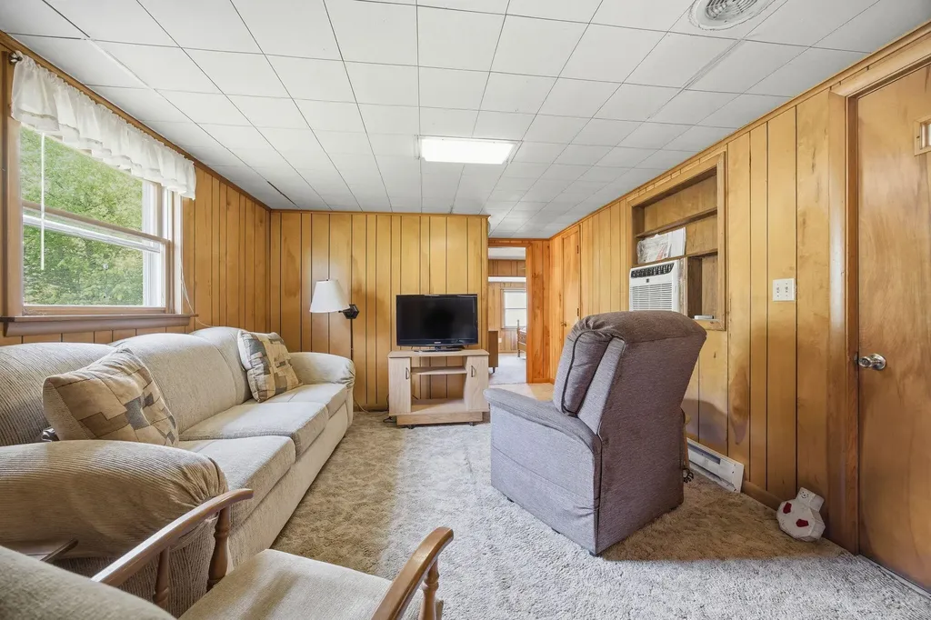 381 N Rays Fork Road Sadieville KY 40370
