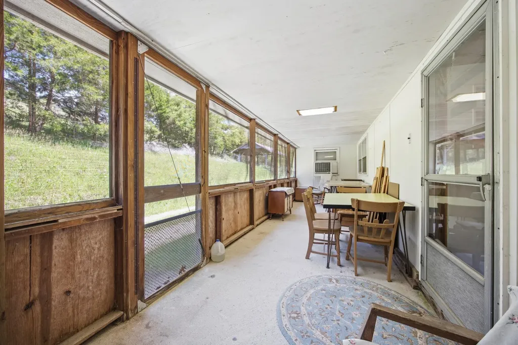 375 N Rays Fork Road Sadieville KY 40370