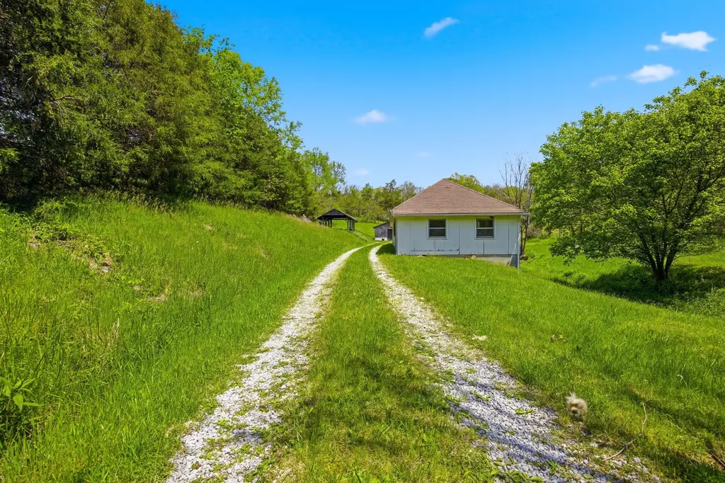 375 N Rays Fork Road Sadieville KY 40370