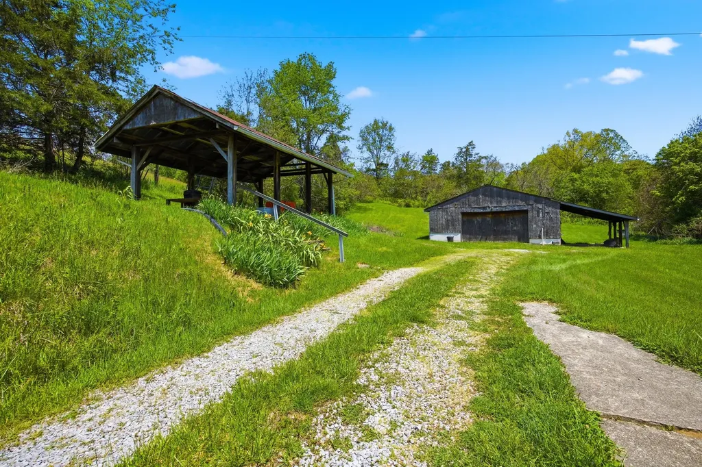 375 N Rays Fork Road Sadieville KY 40370