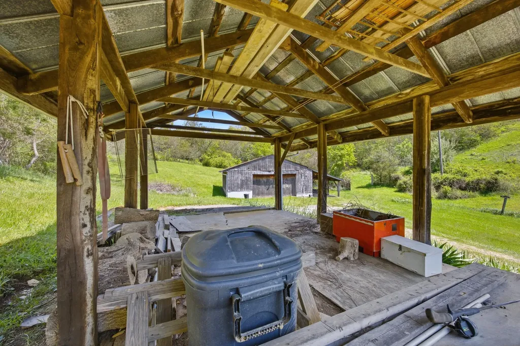 375 N Rays Fork Road Sadieville KY 40370