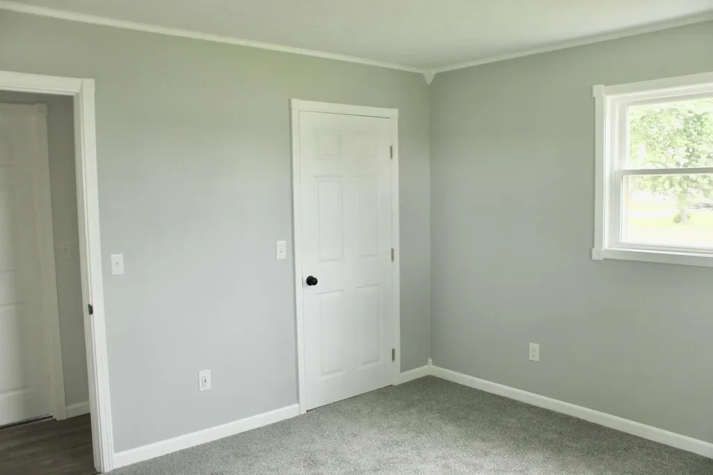 10779 Ky-57 Tollesboro KY 41189
