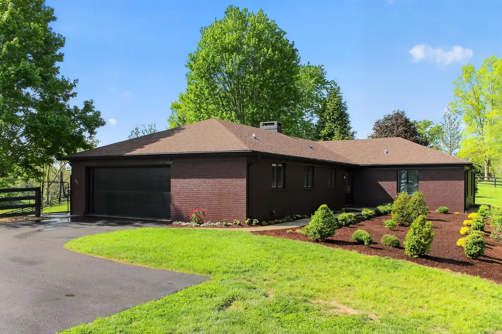 1199 Fort Bramlett Road Nicholasville KY 40356