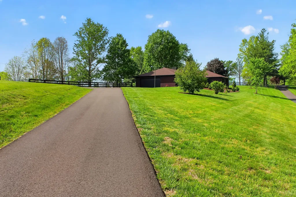 1199 Fort Bramlett Road Nicholasville KY 40356