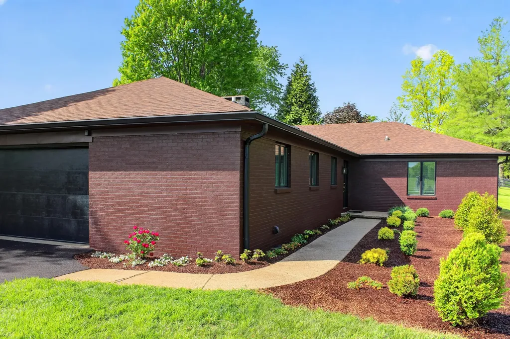 1199 Fort Bramlett Road Nicholasville KY 40356